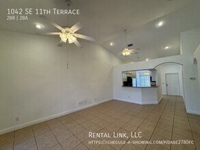 1042 SE 11th Terrace in Cape Coral, FL - Building Photo - Building Photo
