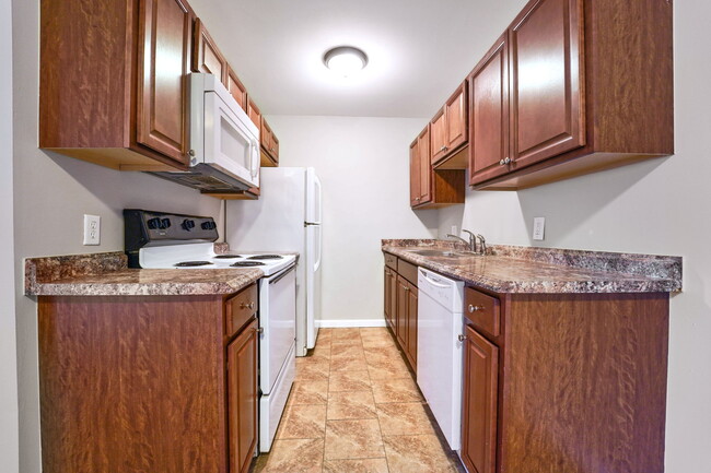 Huron River Rockwood Apartments in Rockwood, MI - Foto de edificio - Building Photo