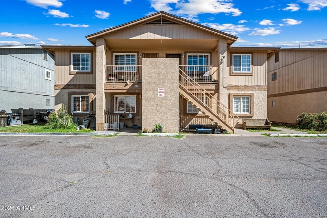 property at 1815 N Spring