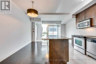 31 Olive Ave in Toronto, ON - Building Photo - Building Photo