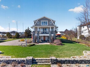 505 Seaside Ave in Westbrook, CT - Building Photo - Building Photo