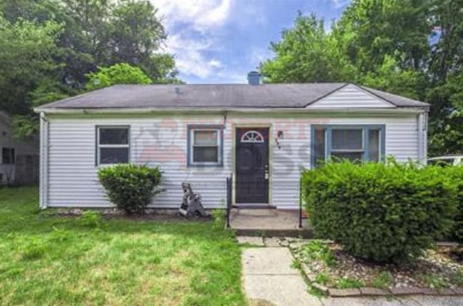 property at 606 N Calumet Ave