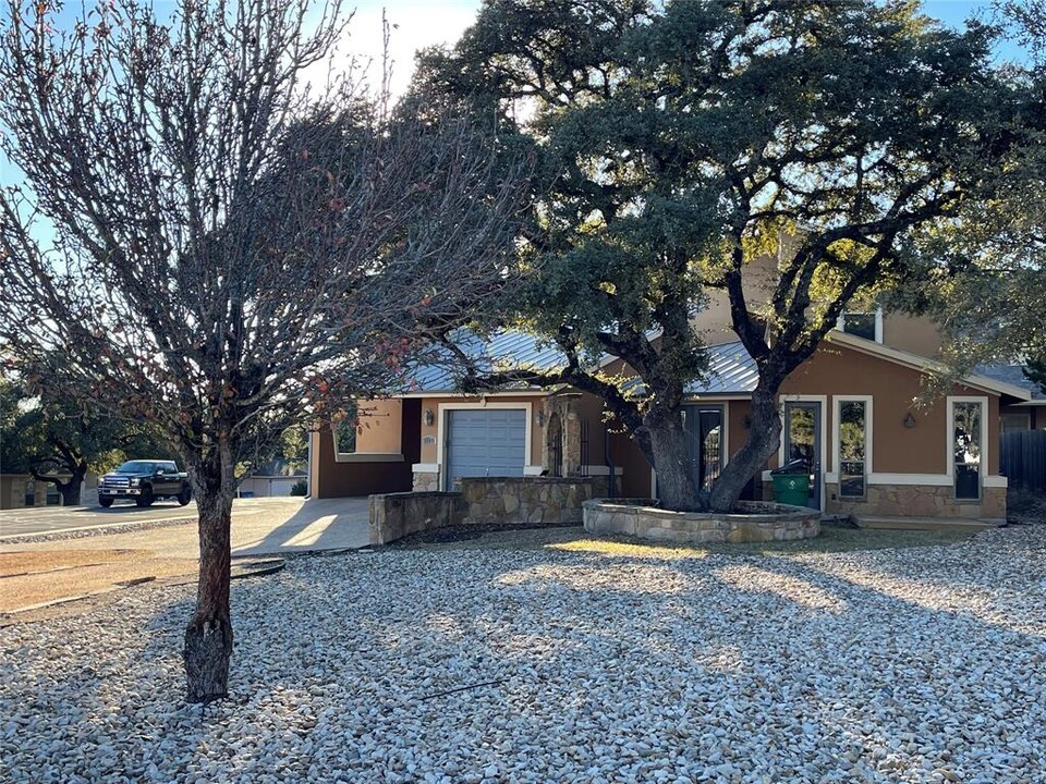 18800 Venture Dr in Leander, TX - Building Photo