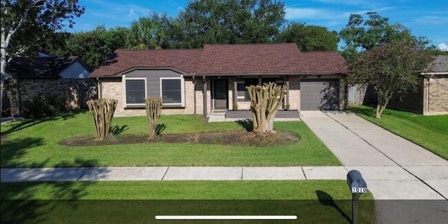 1010 Dixie Dr