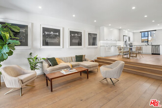 11656 Nebraska Ave in Los Angeles, CA - Foto de edificio - Building Photo