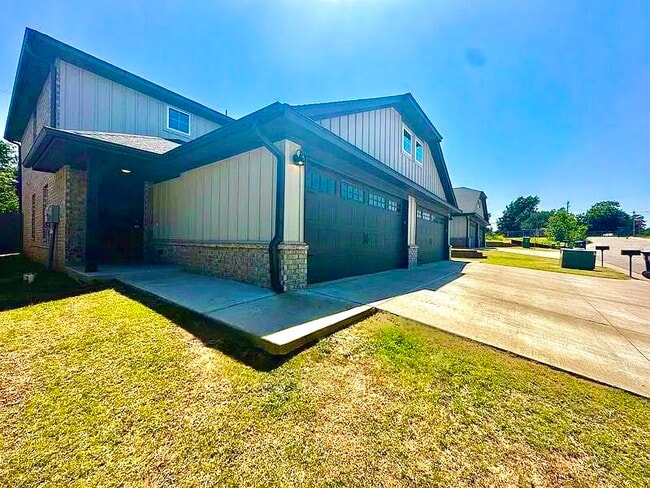 property at 4314 NE 119th St