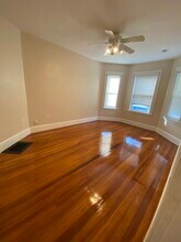 32 Raven St, Unit 1 in Boston, MA - Foto de edificio - Building Photo