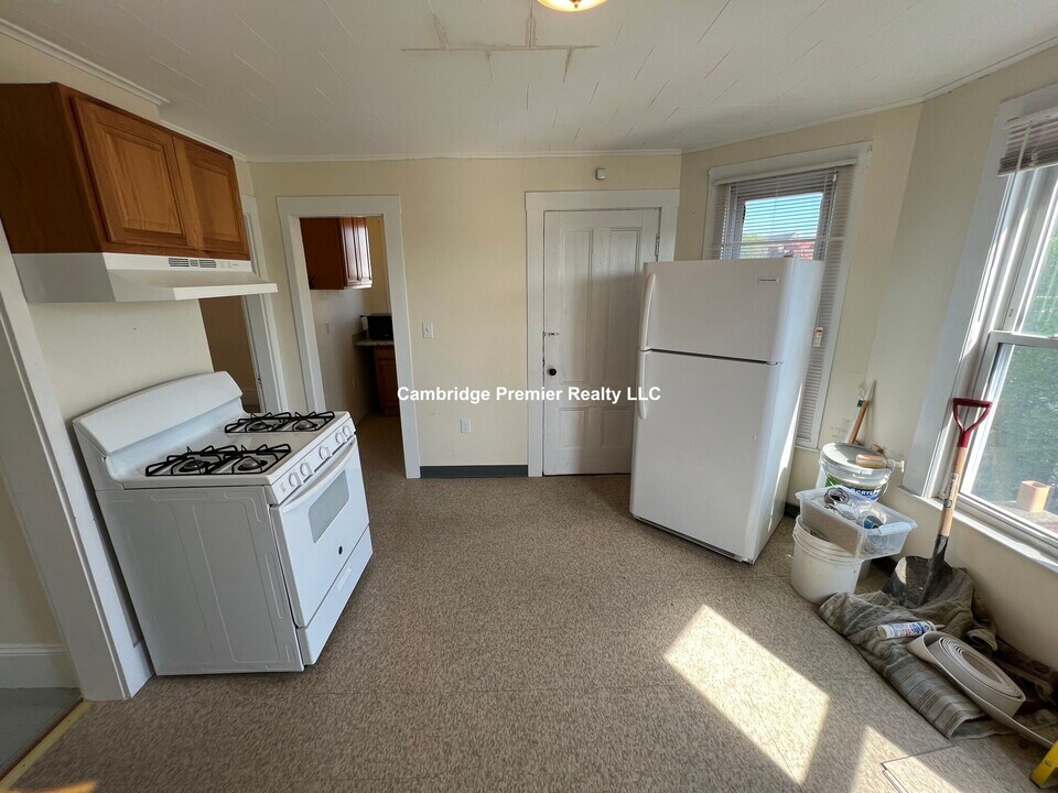 10 Warren St, Unit 3 in Cambridge, MA - Foto de edificio