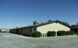 13521 Navajo Rd Apartamentos