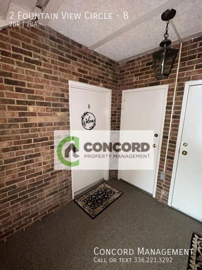 2 Fountain View Cir in Greensboro, NC - Building Photo - Building Photo