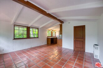 10427 Quito Ln in Los Angeles, CA - Building Photo - Building Photo