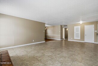 6613 Escondido Dr in El Paso, TX - Building Photo - Building Photo