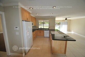 11752 Laurel Valley Cir in Wellington, FL - Foto de edificio - Building Photo