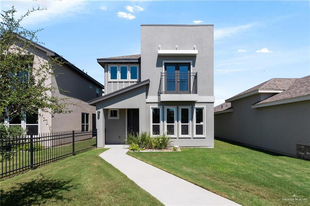 10211 N 14th St in McAllen, TX - Building Photo