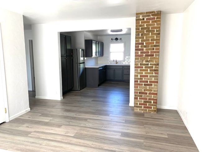 property at 1119 Milton Ave