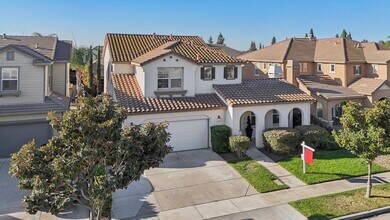 2070 Katnich Ln in Lodi, CA - Building Photo - Building Photo