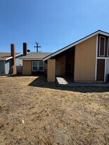 3015 Spruce St W in Rialto, CA - Building Photo