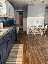 53 1st St, Unit 1 in Cohoes, NY - Foto de edificio - Building Photo