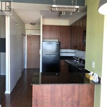 30-1230 Canterbury Pl in Toronto, ON - Building Photo - Building Photo