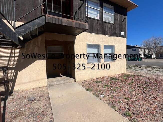 2107 N Tucker Ave in Farmington, NM - Building Photo - Building Photo