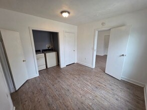 613 W Knox Ave in Spokane, WA - Building Photo - Building Photo