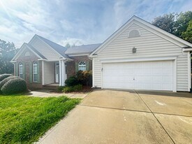 912 Woodglen Ct in Kannapolis, NC - Building Photo
