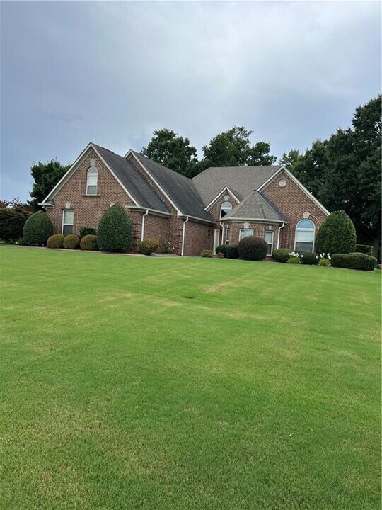 604 Par Three Ln in Hampton, GA - Building Photo