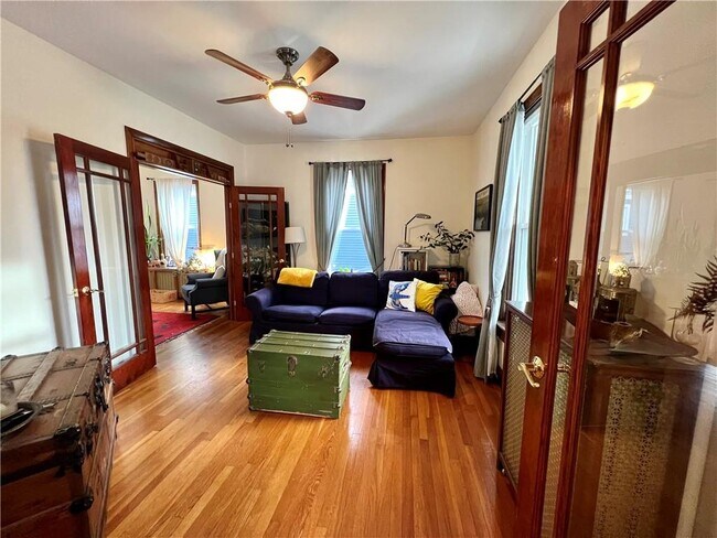 7 Congdon Ave in Newport, RI - Building Photo - Building Photo