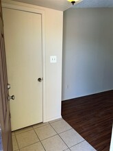 905 NE Rogers Ln in Lawton, OK - Building Photo - Building Photo