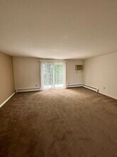 23 Losson Garden Dr in Cheektowaga, NY - Building Photo - Building Photo