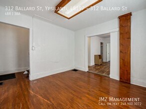 312 Ballard St in Ypsilanti, MI - Building Photo - Building Photo