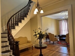 44 Clinton Ave, Unit 2 Brownstone in Albany, NY - Building Photo - Building Photo