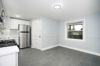 21 Langley Cir in Quincy, MA - Building Photo - Building Photo