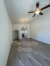 4116 E Kaweah Ave in Visalia, CA - Building Photo - Building Photo