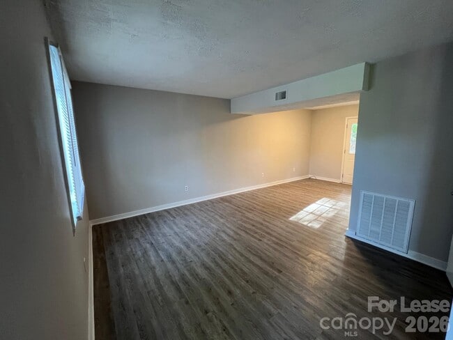 1260 Fieldstone Rd in Mooresville, NC - Building Photo - Building Photo