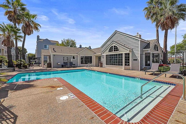Lakeshore Landing