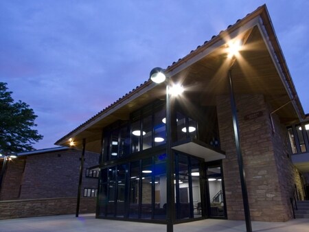 Arnett Hall, University of Colorado in Boulder, CO - Foto de edificio