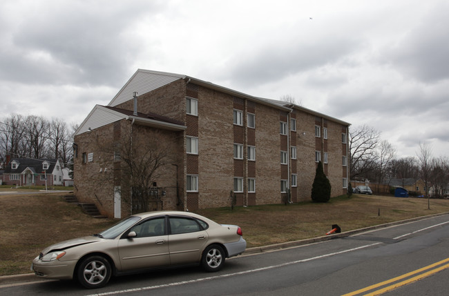 Columbia Arms Apartments in Hyattsville, MD - Building Photo - Building Photo