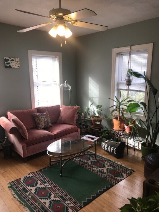 2 Proctor Pl in Providence, RI - Building Photo