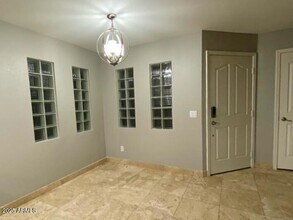 3235 E Camelback Rd in Phoenix, AZ - Building Photo - Building Photo