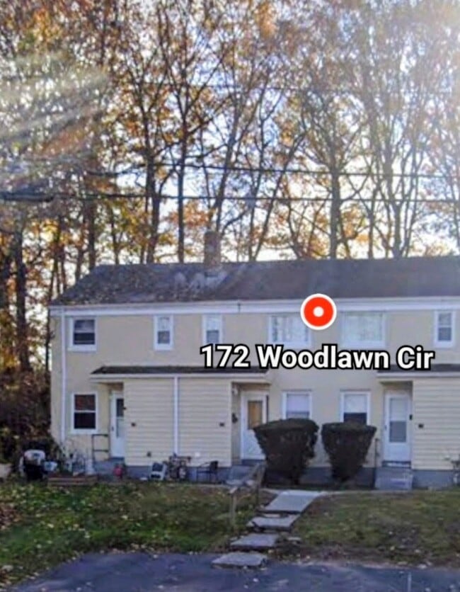 172 Woodlawn Cir, Unit 2