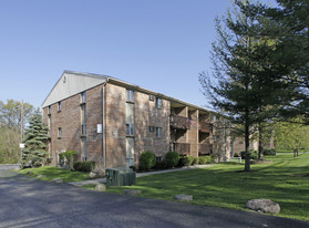 4579-4583 Summerside Rd Apartments