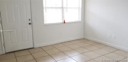 400 NW 65th Ave-Unit -117 in Margate, FL - Building Photo - Building Photo