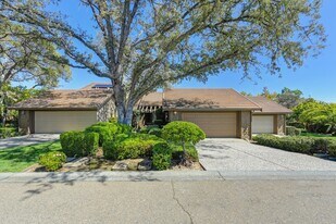 1225 Red Dog Ln in Auburn, CA - Building Photo