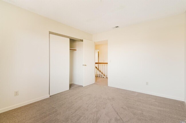 7 Meridian Cir in Rohnert Park, CA - Building Photo - Building Photo