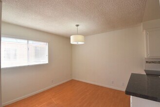 5036 Coldwater Canyon Ave in Los Angeles, CA - Building Photo - Building Photo
