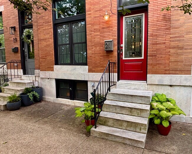 21 S Linwood Ave in Baltimore, MD - Foto de edificio - Building Photo
