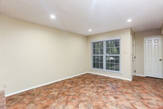 13130 Blanco Rd in San Antonio, TX - Building Photo - Building Photo