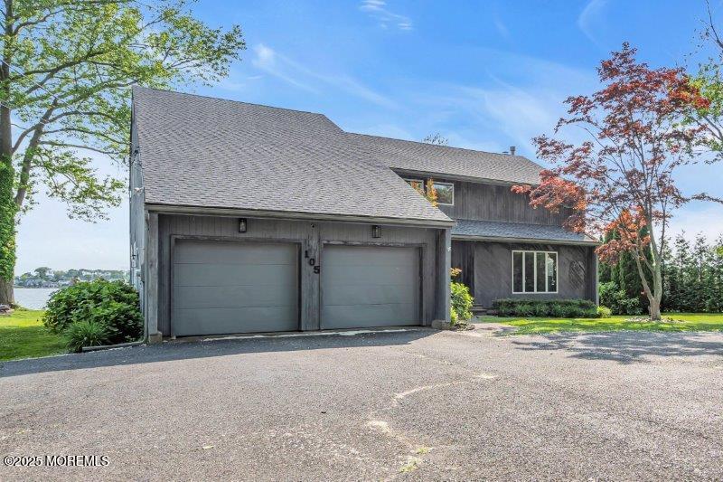 105 Riverview Ave in Neptune City, NJ - Building Photo