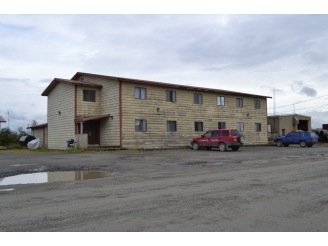 513 Mission Dr in Bethel, AK - Building Photo